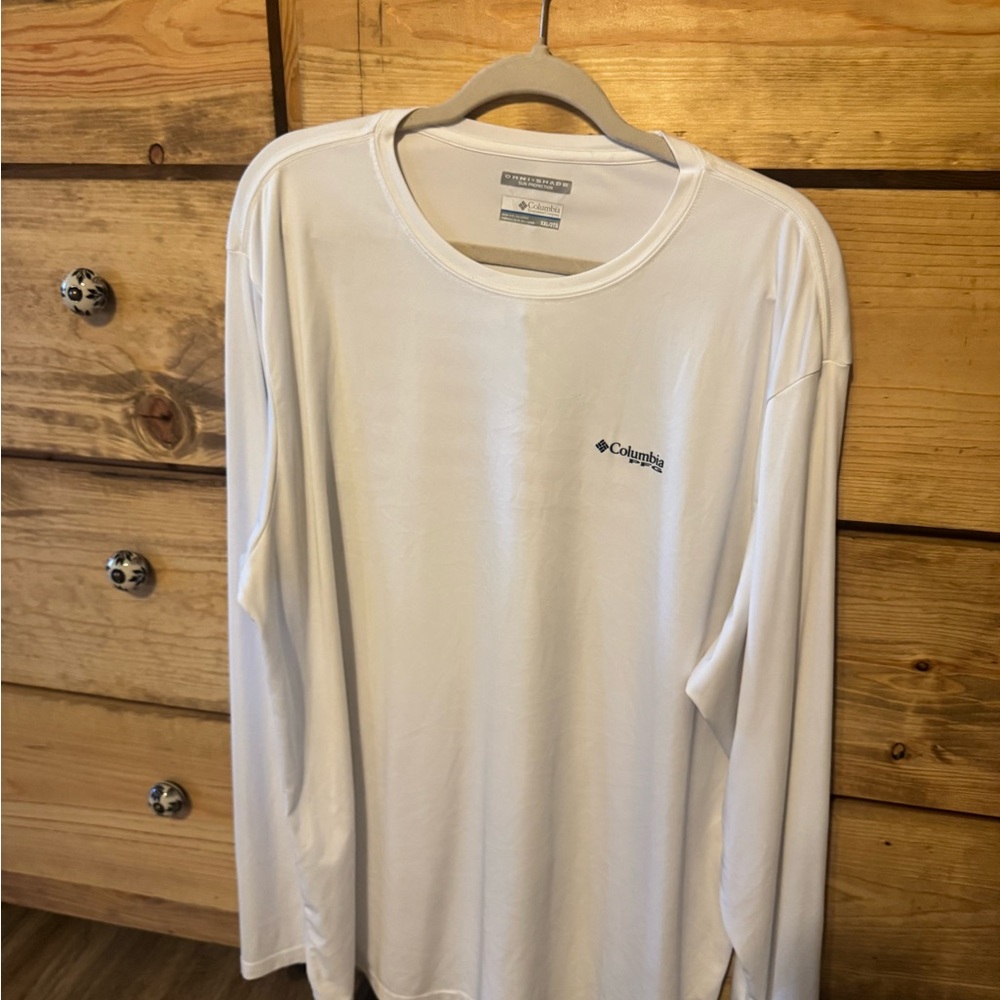 Columbia Men's Classic White Long Sleeve Tee